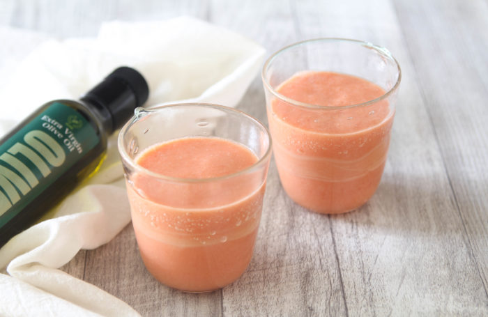夏の朝ごはんに！　美肌に嬉しい「オリーブオイル入りトマトジュース」の簡単レシピ